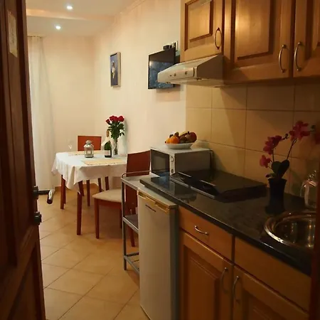 Saba-haz Balatonboglár