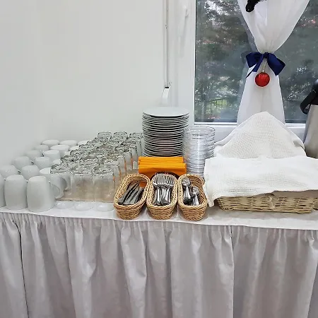 招待所 Saba-haz 3*